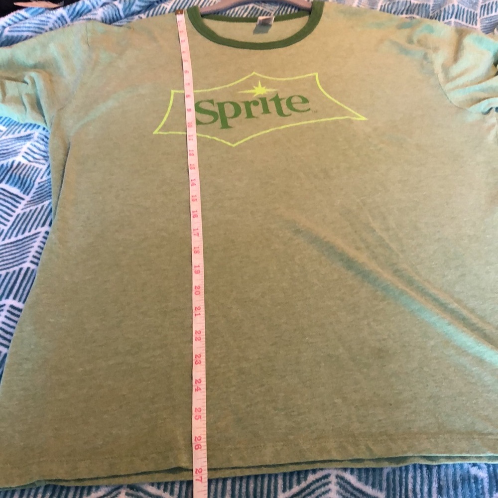 💚 3/$13 VTG-style Sprite tee - Picture 4 of 9